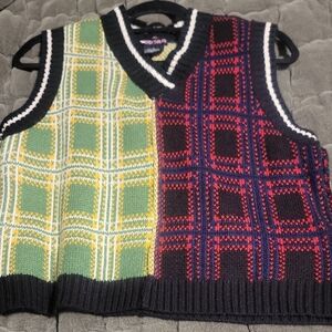 Trendy V-Neck Plaid Sweater Vest